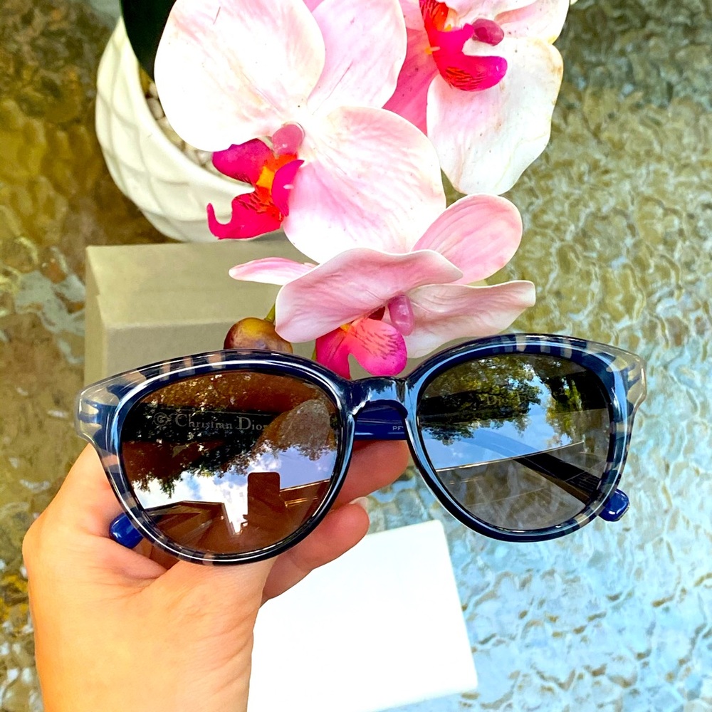 Christian Dior Blue Acetate Tie Dye Sunglasses - Picture 3 of 16